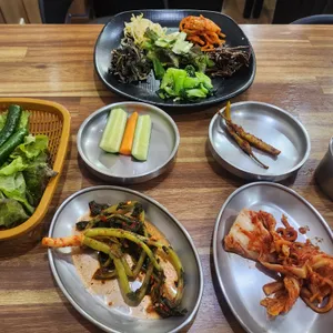 뚝배기보리밥 사진