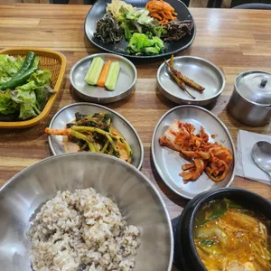 뚝배기보리밥 사진