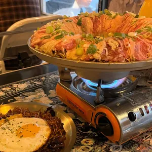 추상 리뷰 사진
