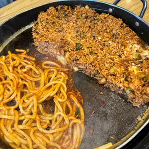 유가네닭갈비 사진