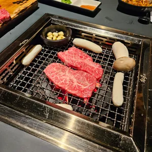 화룽 대표 사진