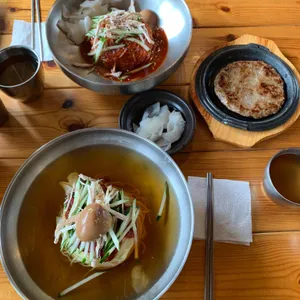 자연과사람들 밀면 사진