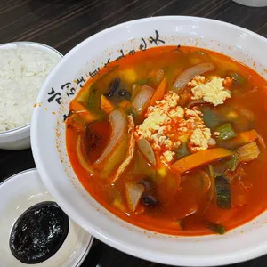 안래홍 사진