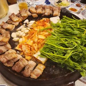 진짜무쇠삼겹 사진