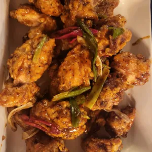 BBQ치킨 빌리지 사진