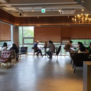우즈베이커리카페 리뷰 사진