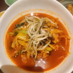 란이 (Lanyi) 사진