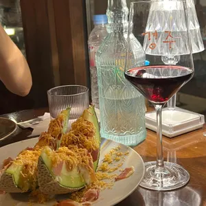 오스테리아피아띠 사진