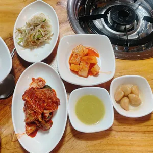 황토밭왕족발감자탕 사진