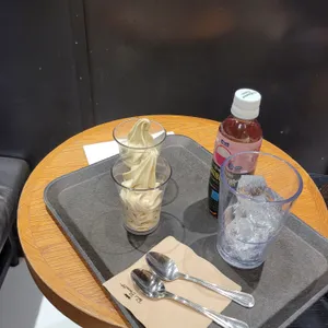 폴바셋 사진