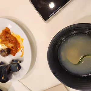 애슐리퀸즈 사진