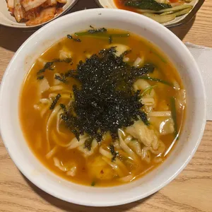 덕이네항아리수제비 사진