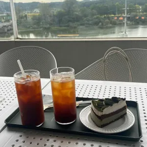 에이디카페 사진