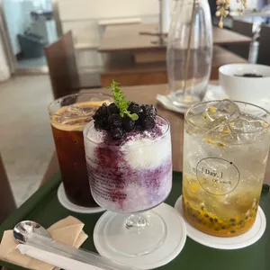 데이오브위크 사진