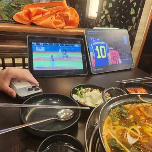 돕감자탕 사진