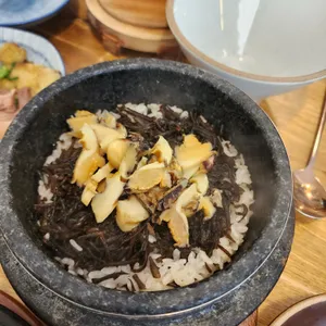 담아래 사진