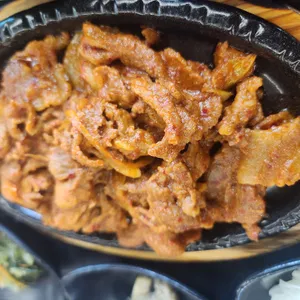 산들애우렁쌈밥 사진