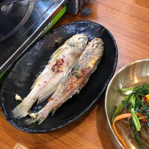 전주본가영양돌솥밥 사진