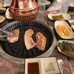 돼지만 사진