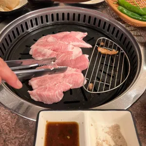 돼지만 사진