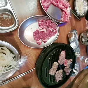 우니꾸 사진