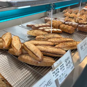 뮈에 리뷰 사진