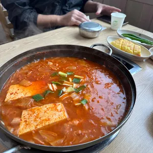 옛날김치돼지찌개 사진