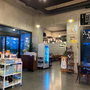 부산아지매집 대표 사진