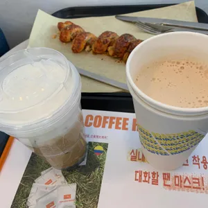 우가포 커피로스터스 사진