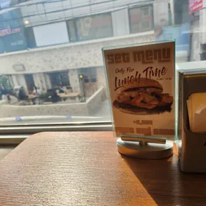 선데이 버거 클럽 리뷰 사진