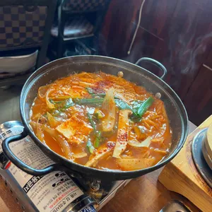 더애월 흑돼지김치찌개 두루치기 전문점 사진