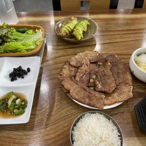 석천 사진