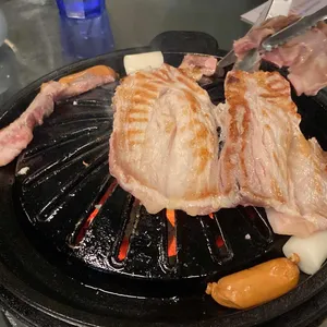 넙딱집 사진