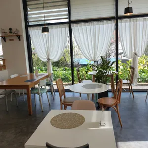 카페 안 리뷰 사진