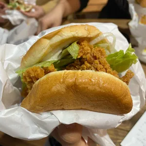 맘스터치 사진