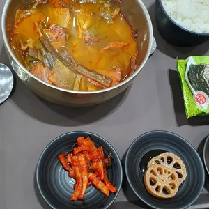 군위휴게소(부산방향) 사진
