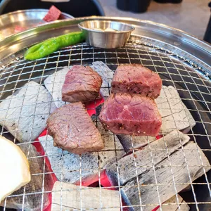 백탄 깍두기 사진
