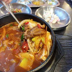 백탄 깍두기 사진