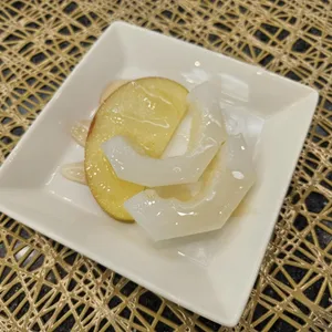 초연 사진