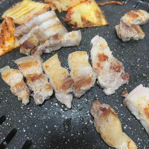 돼지사냥 대표 사진