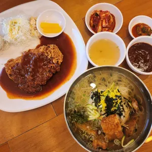 돈까스잔치 리뷰 사진