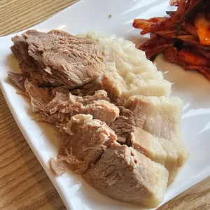충무칼국수보쌈 사진