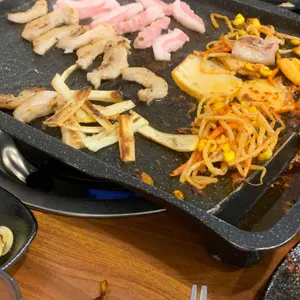 뒷고기와삼겹살 사진