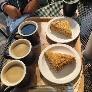 플라랜드앤카페 사진