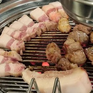 김돈이 사진