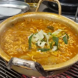 김돈이 사진