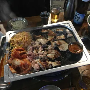 칼맞은삼겹살 사진
