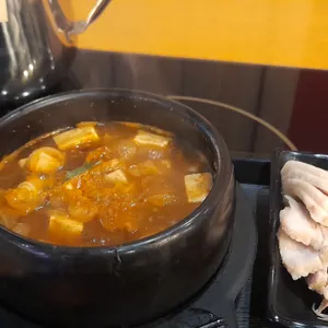 원할머니보쌈족발 박가부대찌개 사진