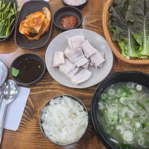 초량돼지국밥 사진