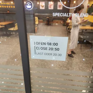 컴포즈커피 리뷰 사진
